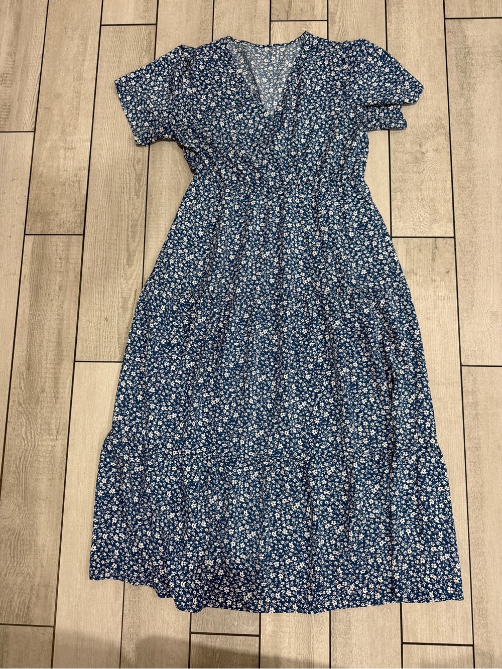Blue Floral V-Neck Midi Dress
